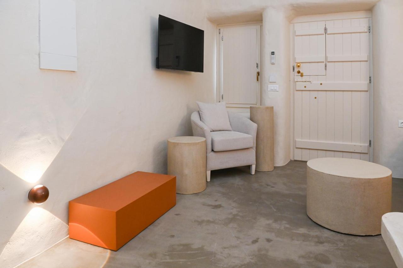 Naos Suites Vothon Ngoại thất bức ảnh
