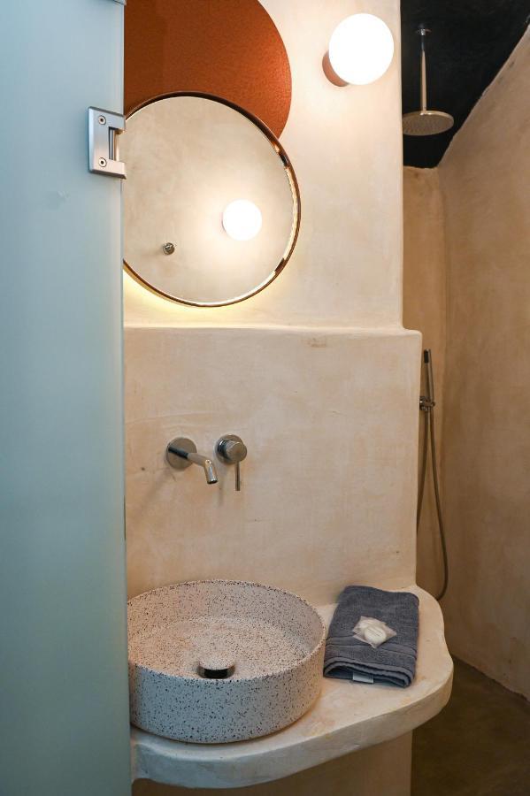 Naos Suites Vothon Ngoại thất bức ảnh