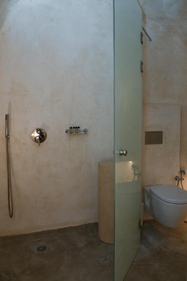 Naos Suites Vothon Ngoại thất bức ảnh