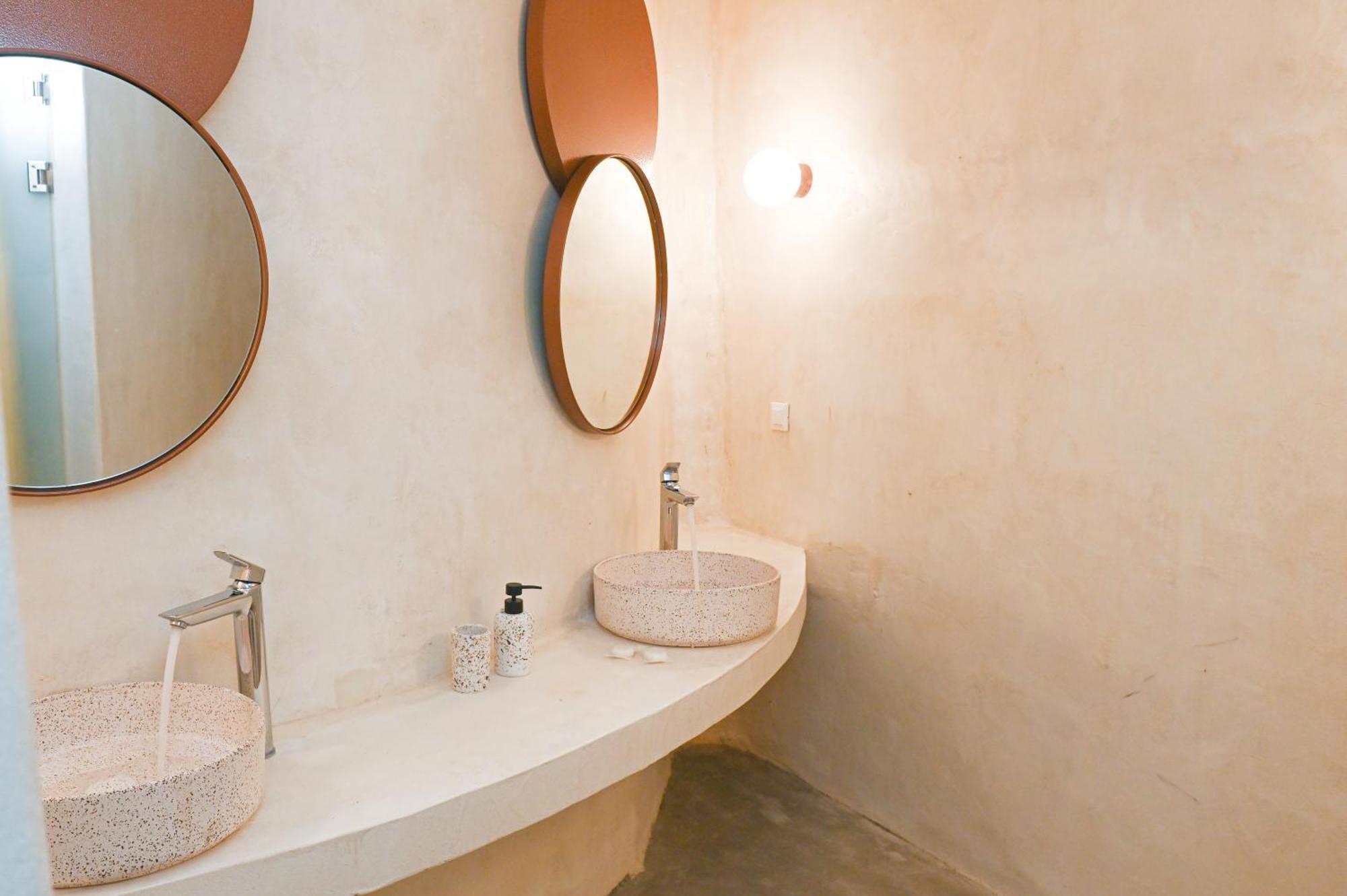 Naos Suites Vothon Ngoại thất bức ảnh