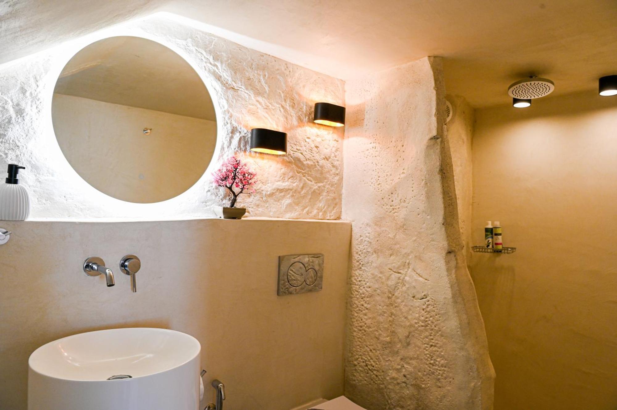 Naos Suites Vothon Ngoại thất bức ảnh