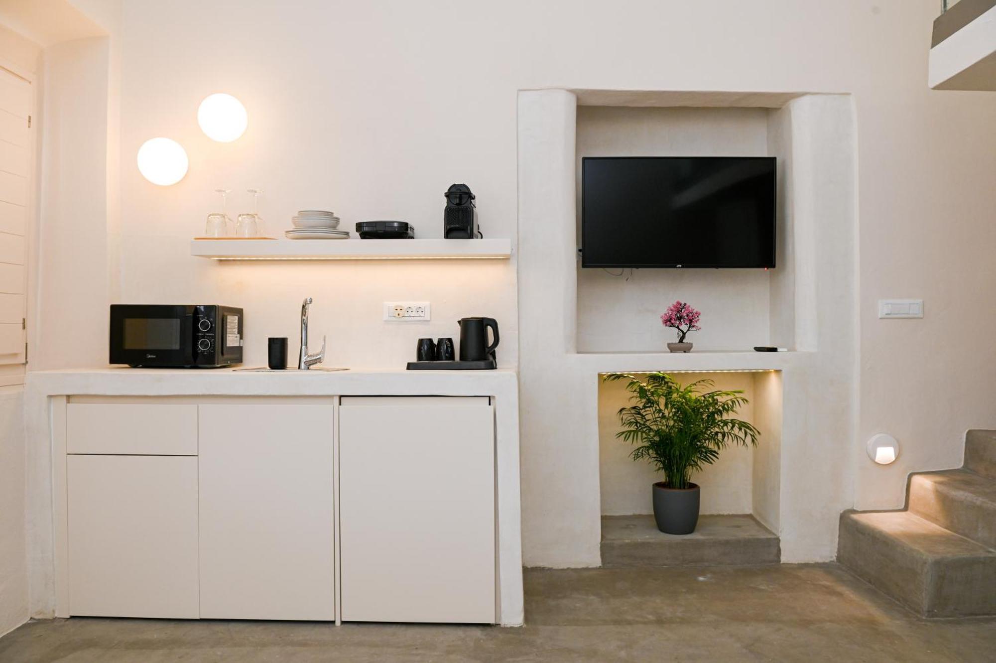 Naos Suites Vothon Ngoại thất bức ảnh